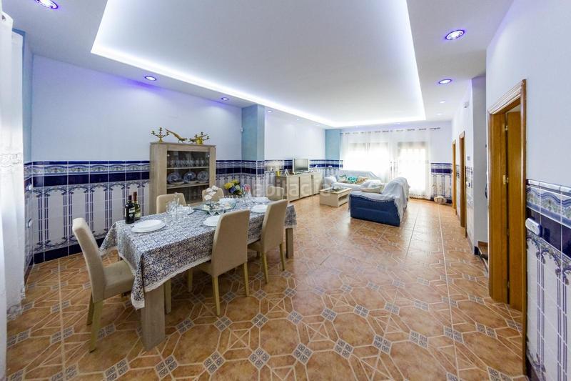 Foto d2a2275f-cbe3-4608-aa36-6542c0425554. Haus mit heizung in El Perellonet Valencia