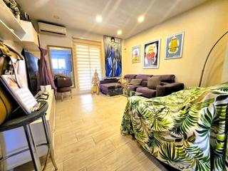 Appartement  Alejandro volta. Fantástico piso reformado en el barrio de l olivereta de valenci