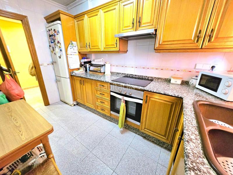 Foto a3da31fd-140c-4def-9a05-41524ff57d8e. Pis a Puçol ciudad Puçol