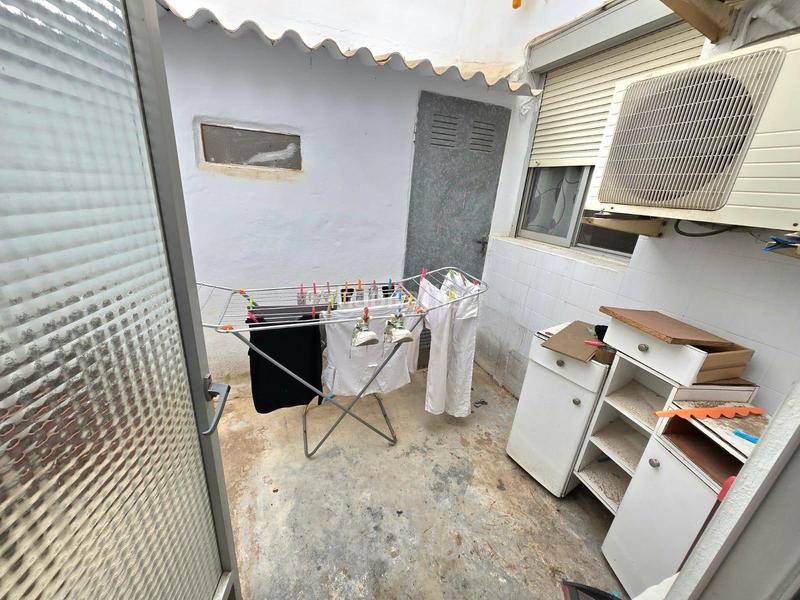 Foto be18d7e2-9bb9-4f88-8045-9f6d129f6c2e. Locale commerciale in Aiora Valencia