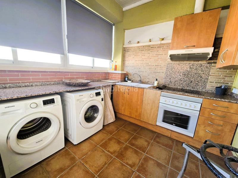 Foto ed26b698-108e-47e0-8d9d-51d4d07c690b. Casa adossada amb calefacció aparcament a El Baladre Sagunt