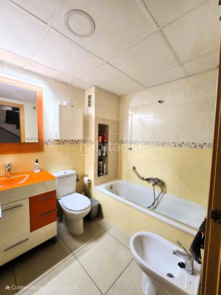 Foto f7d6065d-ae5d-4b68-b685-1abe82e414a2. Casa adossada amb calefacció aparcament a El Baladre Sagunt