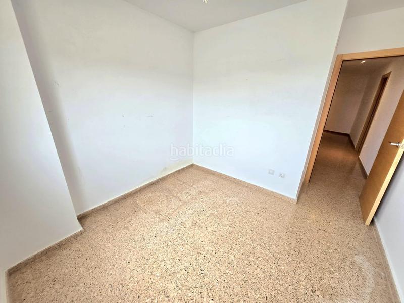 Foto feeb2e1c-2212-4f7e-a776-da179a7e0b01. Appartement avec parking dans Yátova