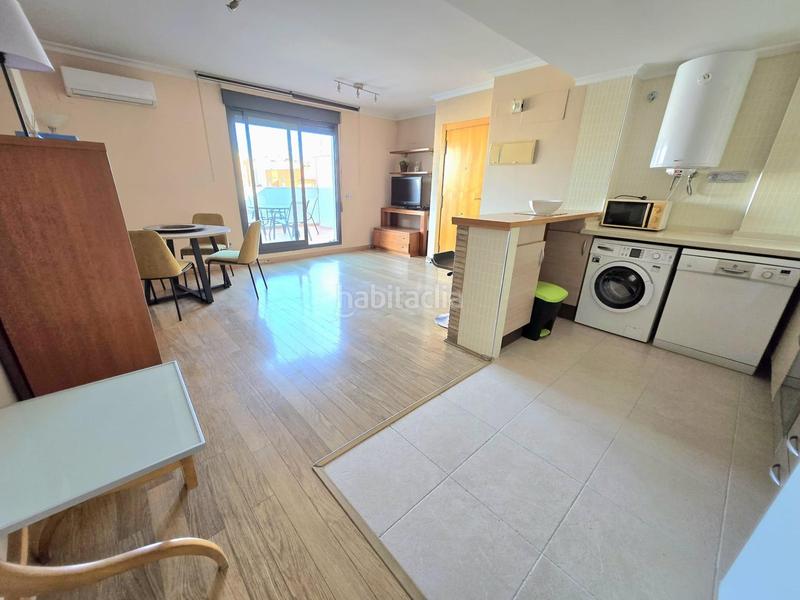 Foto 1f2c38f2-818c-4fb4-afaa-8e1440dc26b4. Àtic a Centro puerto Sagunt