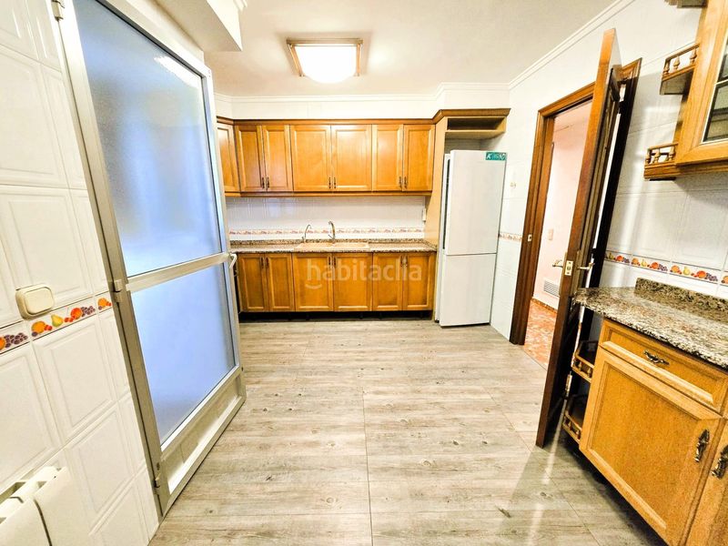 Foto d5ec9901-a9fa-4182-88f7-90d43ee50bbe. Pis amb aparcament a Doctor Palos - Alto Palancia Sagunt