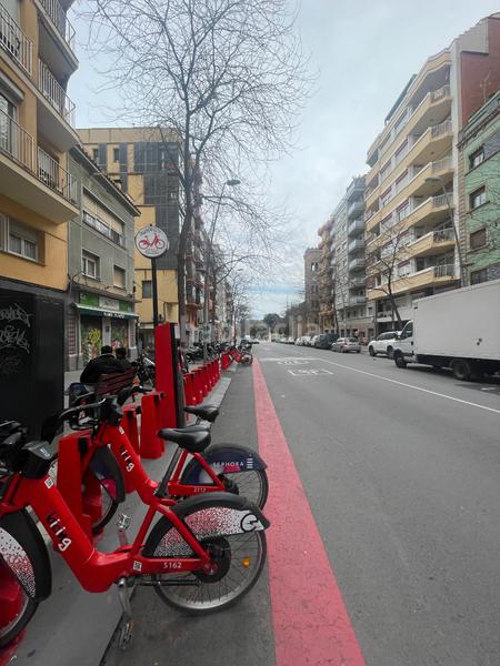 Foto cee7bcf0-503a-40b1-9eab-f7503bc5cf05. Piso gran piso en sant ramón, único en zona. en Sant Ramon - Maternitat Barcelona