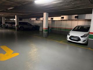 Parking voiture à Carrer del cardenal reig 1. Plaza parking