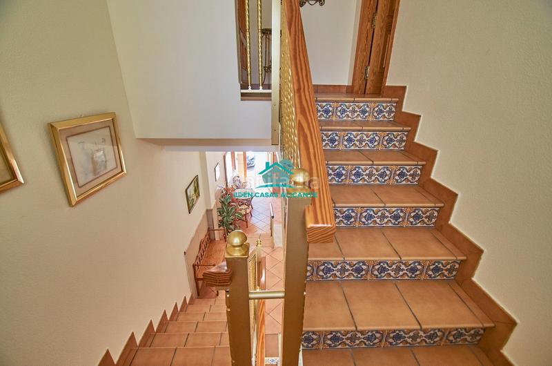 Foto 16442d8b-9a7d-467c-9b8a-9702b1169a8f. House with heating parking in Campello Playa Campello (el)