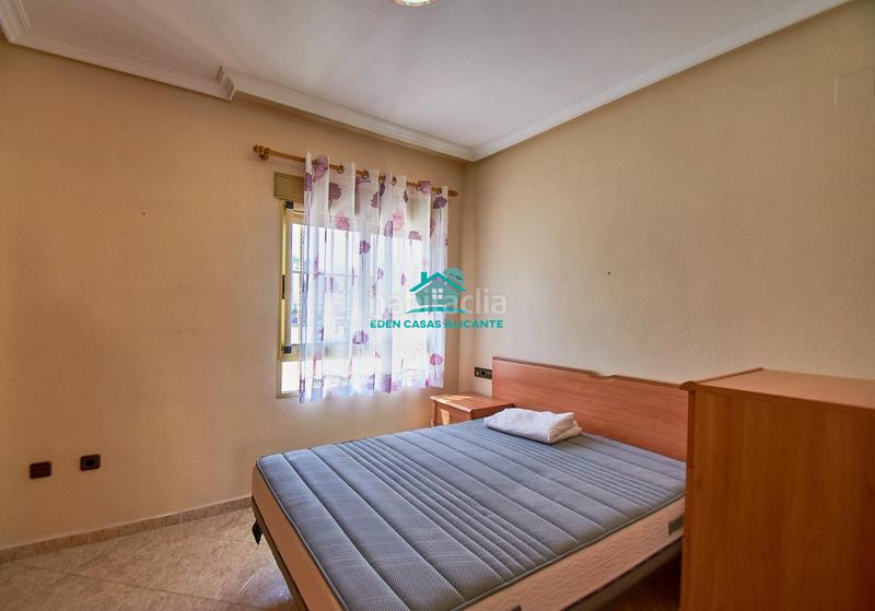 Foto 2f878153-eb34-4585-941c-6eb925187ab3. House with heating parking in Campello Playa Campello (el)