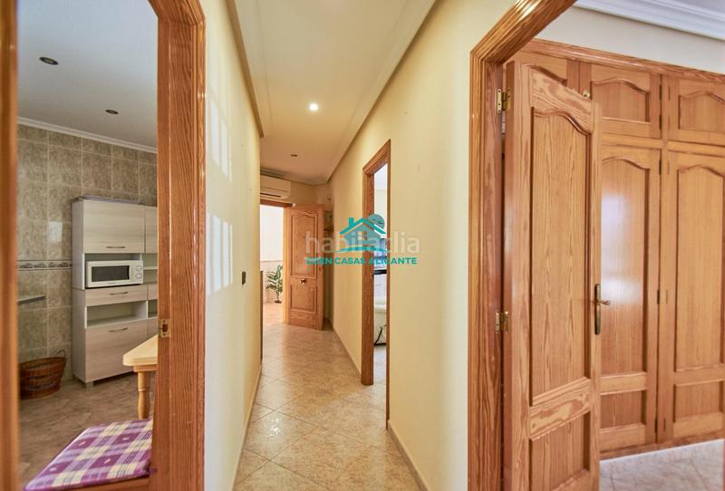 Foto 36b124c2-d160-4b2f-b792-6499d9dd1495. House with heating parking in Campello Playa Campello (el)