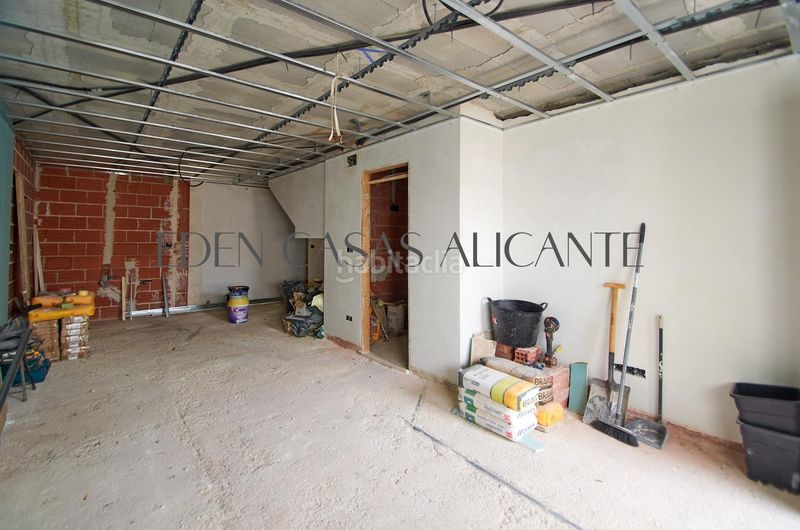 Foto 26430870-564a-4cf6-bca1-3fd8d6aa50aa. Xalet amb aparcament piscina a Busot