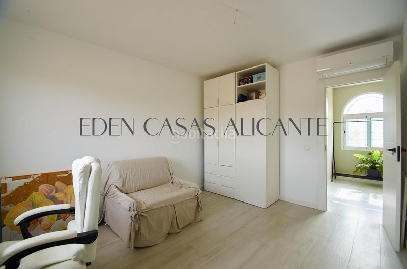 Foto 34d4aa13-7d7e-47d6-b61d-3c6c0b639ff3. Xalet amb aparcament piscina a Busot