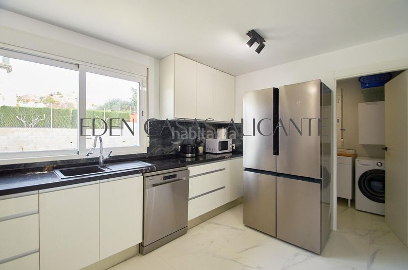 Foto 44b1281a-4a31-4429-b17f-93d948ac29e8. Xalet amb aparcament piscina a Busot