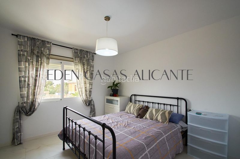 Foto 45c73d0a-6040-4210-8eec-715d0e5ac4e4. Xalet amb aparcament piscina a Busot