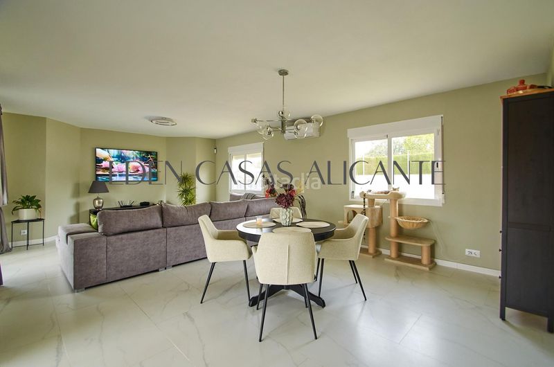 Foto b6c649e9-69c3-4899-a8ee-22daae1560b0. Xalet amb aparcament piscina a Busot