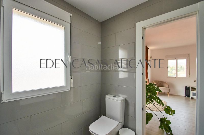 Foto cfbe9c43-6aee-41fc-bce0-856adaab857b. Xalet amb aparcament piscina a Busot