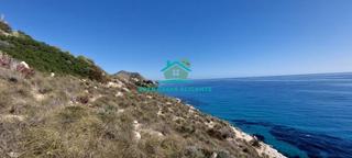 Terreny residencial a Calle de la nucia 2. Parcela urbano de 2000m2 en el campello primera línea de mar