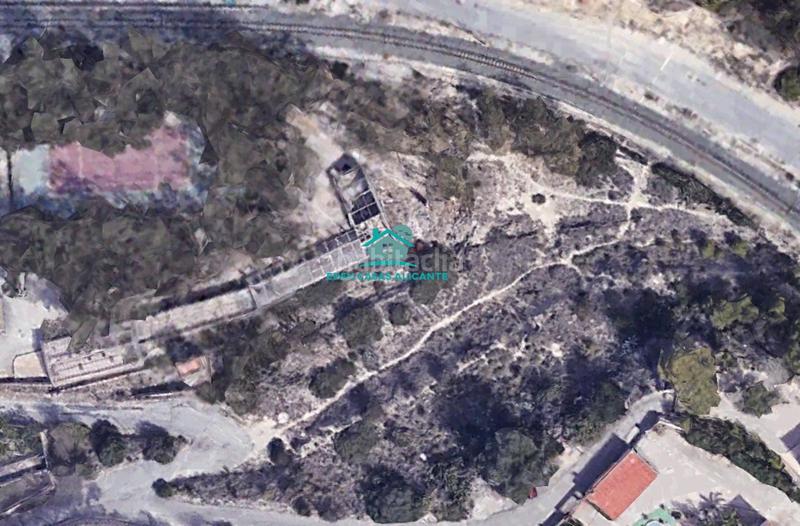 Foto 3f3158aa-1581-4d66-9072-57c6d8b4250c. Terreny residencial a castella 9 a Pueblo Español-Coveta Fumá Campello (el)