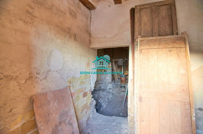 Foto a81f5297-8927-43ff-9a14-8df4e563e2f9. Finca rústica a partida felíu 50 a Xixona