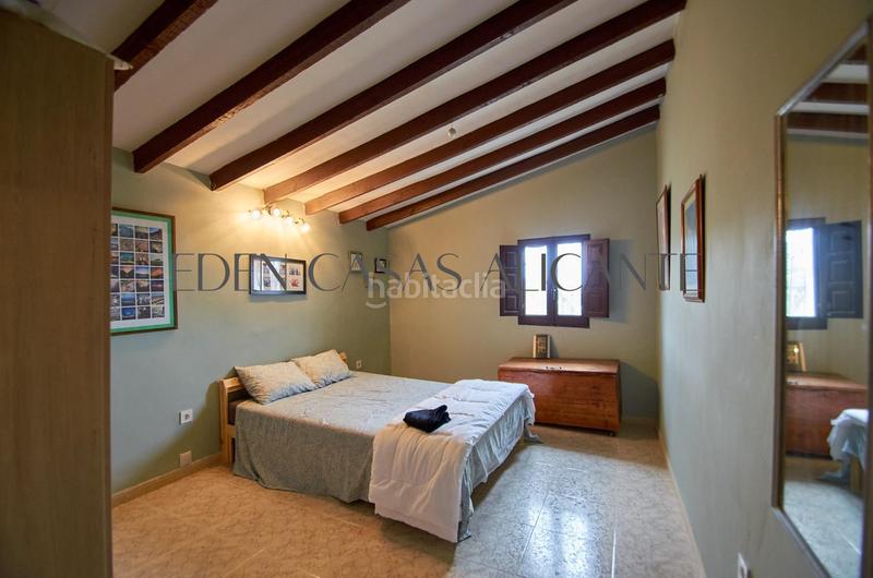 Foto 987c172d-ea64-48a8-bf9c-6fa1e271ba7c. Chalet en polígono 15 parcela 107 los cerros. jijona/Xixona 107 preciosa casa de campo de 180 m con 4 dormitorios en jijona, con vistas al mar en una parcela rústica de 5000 m. en Xixona