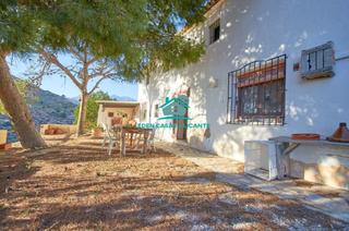Chalet en Polígono 15 parcela 107 los cerros. jijona/xixona 107. Preciosa casa de campo de 180 m con 4 dormitorios en jijona, con