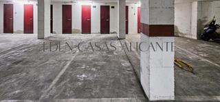 Aparcament cotxe a Avenida germanies 80. Plaza de parking subterráneo en avda germanies en el centro de e