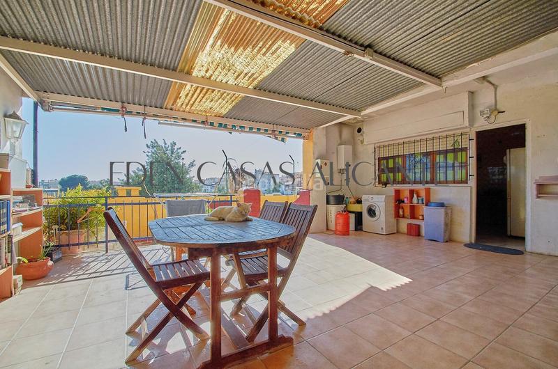 Foto df0c400a-19ac-422f-bb9c-9a8bf70d84d1. Casa a Campello Pueblo Campello (el)