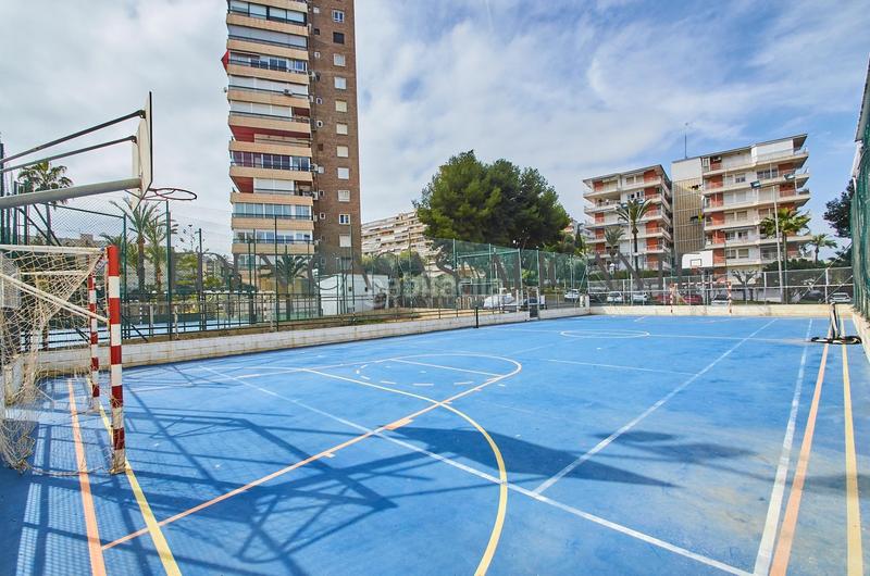 Foto d9d5deaa-ef48-4177-bf2f-fb5a876b2581. Apartamento en avenida bruselas 23 ref 01385 apartamento en san juan playa en Alicante