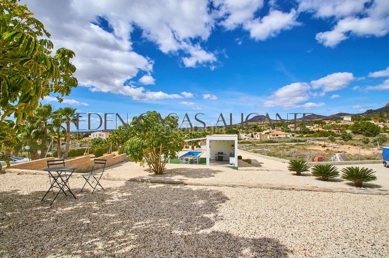 Foto 1a217910-b085-43ea-aa33-17103d469e45. Xalet amb calefacció aparcament piscina a Montnegre Alicante