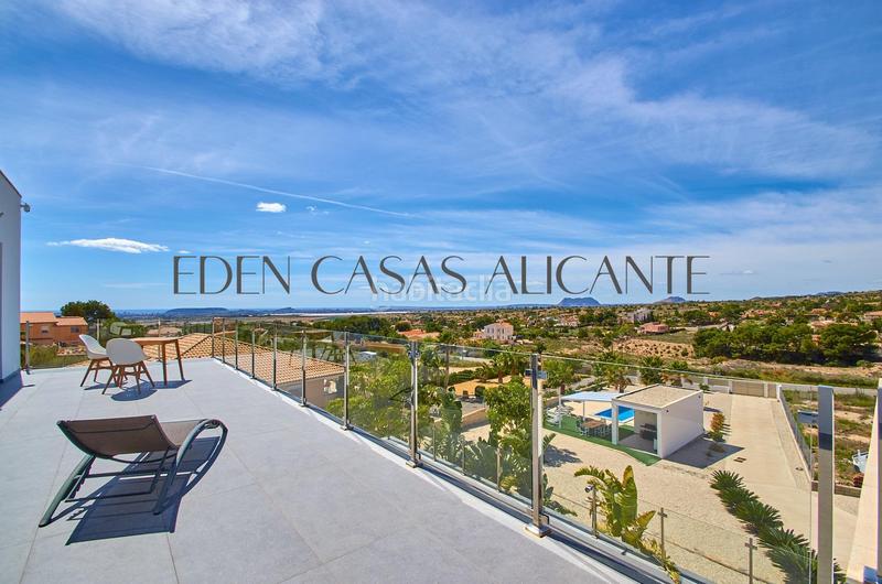 Foto 36b66ae7-8932-464a-9827-1d9bc0a3fb27. Xalet amb calefacció aparcament piscina a Montnegre Alicante