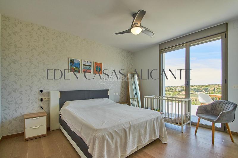 Foto 3aad126a-9f7e-493a-bec6-650f5b8f9448. Xalet amb calefacció aparcament piscina a Montnegre Alicante