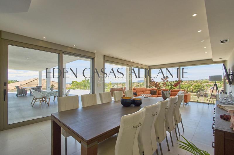 Foto 59054191-d2fa-463b-9022-3b780d033ffd. Xalet amb calefacció aparcament piscina a Montnegre Alicante