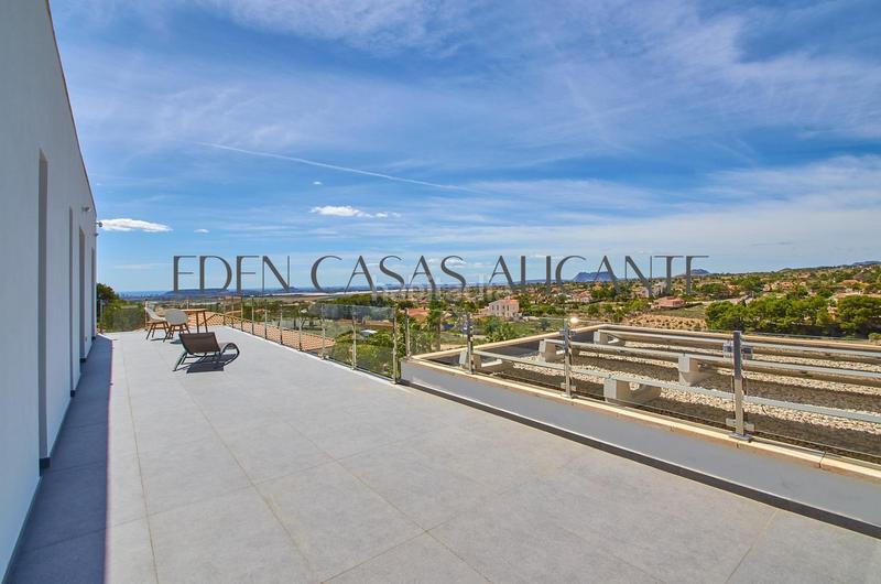 Foto 78bac11d-07f3-4032-82b1-58fd6e81b32d. Xalet amb calefacció aparcament piscina a Montnegre Alicante