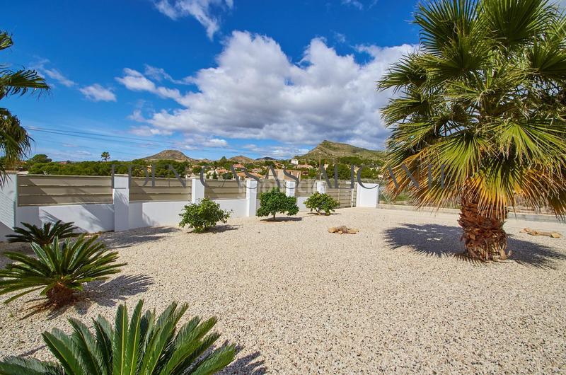 Foto 85a7a771-815d-452a-8d30-7c1ef75d6ed7. Xalet amb calefacció aparcament piscina a Montnegre Alicante