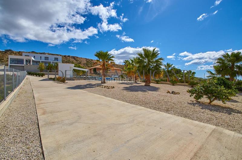 Foto 8fff160d-b6df-4c27-b5b4-0107a4682166. Xalet amb calefacció aparcament piscina a Montnegre Alicante