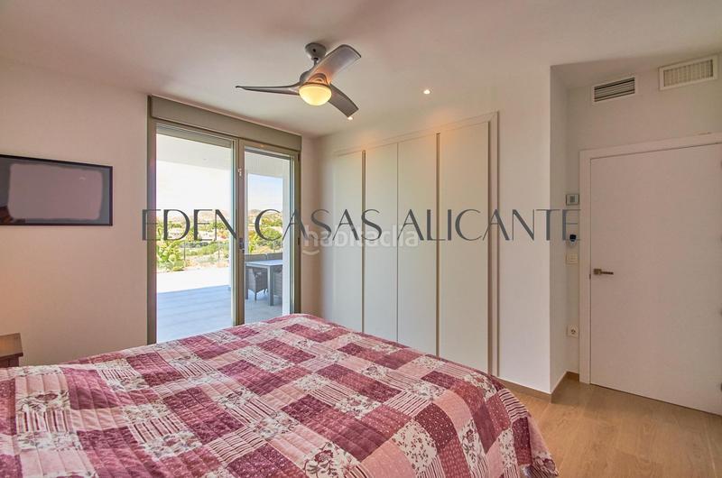 Foto 9f1ca630-f04e-49a6-abcf-f1b451f05ab5. Xalet amb calefacció aparcament piscina a Montnegre Alicante