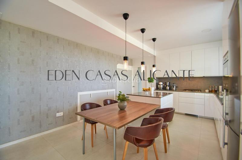 Foto b5ee94c0-5d11-4e9f-a8f8-33ae459d3a2d. Xalet amb calefacció aparcament piscina a Montnegre Alicante