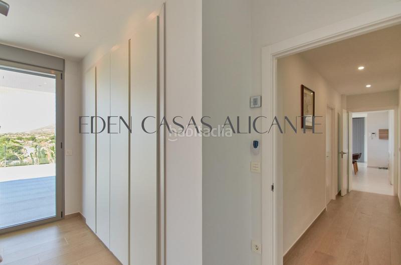 Foto de30ee39-859f-4108-8dd6-f5294345e172. Xalet amb calefacció aparcament piscina a Montnegre Alicante