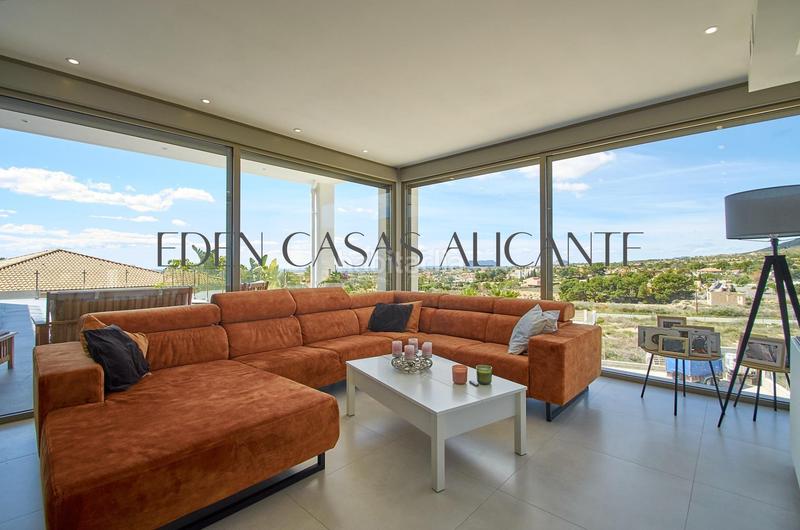 Foto f17c5416-52c6-4103-b0af-cb303417277a. Xalet amb calefacció aparcament piscina a Montnegre Alicante