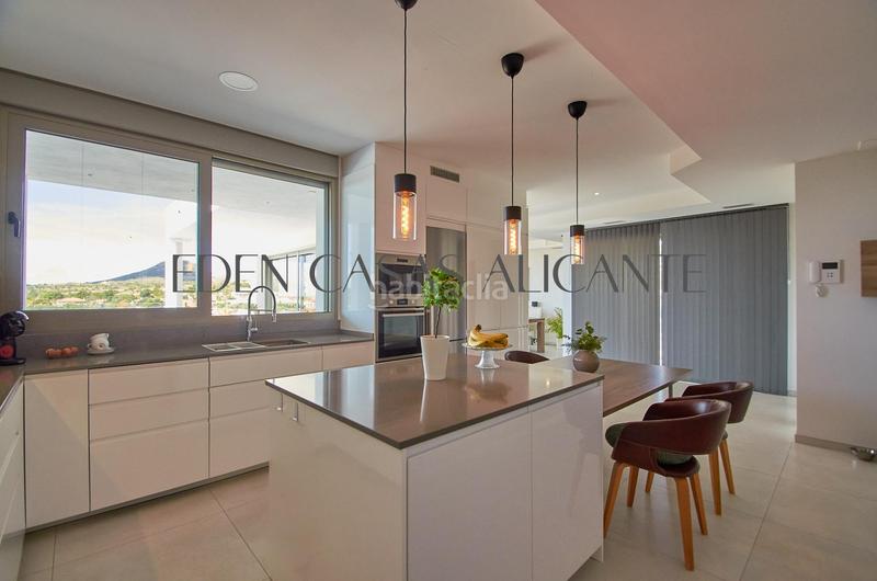 Foto f4bf9799-9d88-4795-aa9f-2e20f6179703. Xalet amb calefacció aparcament piscina a Montnegre Alicante