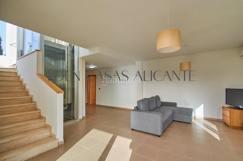 Foto 983e40a7-69a2-4897-b3e3-bbe73e254b06. Chalet avec chauffage piscine dans Busot
