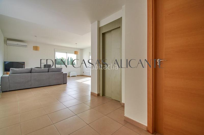 Foto 9d0db592-d887-4c07-95e2-d3560d5a2300. Chalet avec chauffage piscine dans Busot