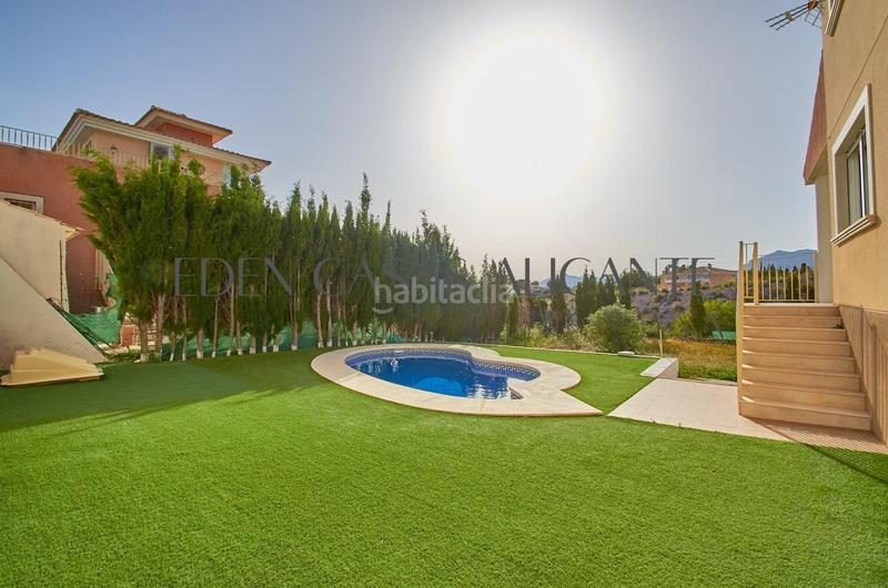 Foto a14e2440-b8e3-4136-9ee1-0870b419d40d. Chalet avec chauffage piscine dans Busot