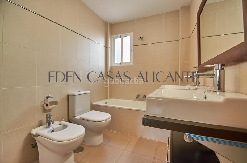 Foto b11f4a00-cb68-4c2b-aa37-b609673661ac. Chalet avec chauffage piscine dans Busot