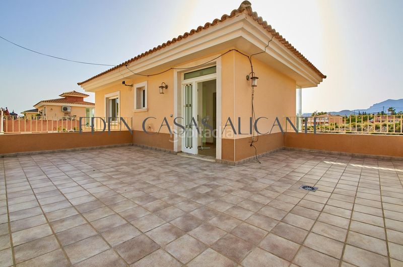 Foto 165d22e1-4d12-48b0-a2d1-35391d119ac7. Xalet amb piscina a Busot