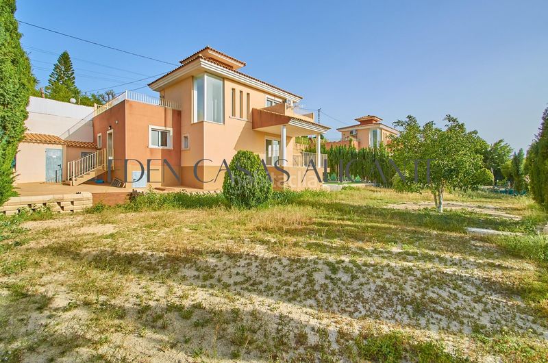 Foto bb5bd0d6-1664-478b-a466-4a3aa201bf77. Xalet amb piscina a Busot