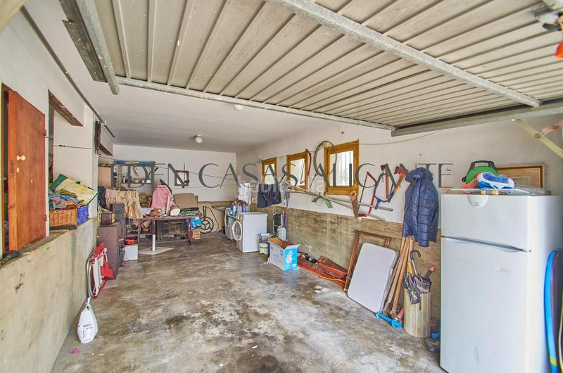Foto 4bab650a-ab76-453f-ba4d-29aef53ddbf4. Casa amb calefacció aparcament piscina a Pueblo Español-Coveta Fumá Campello (el)