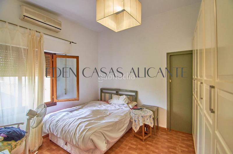 Foto 9e8cabb0-29dd-4b6b-8a95-2540b2dbd439. Casa amb calefacció aparcament piscina a Pueblo Español-Coveta Fumá Campello (el)