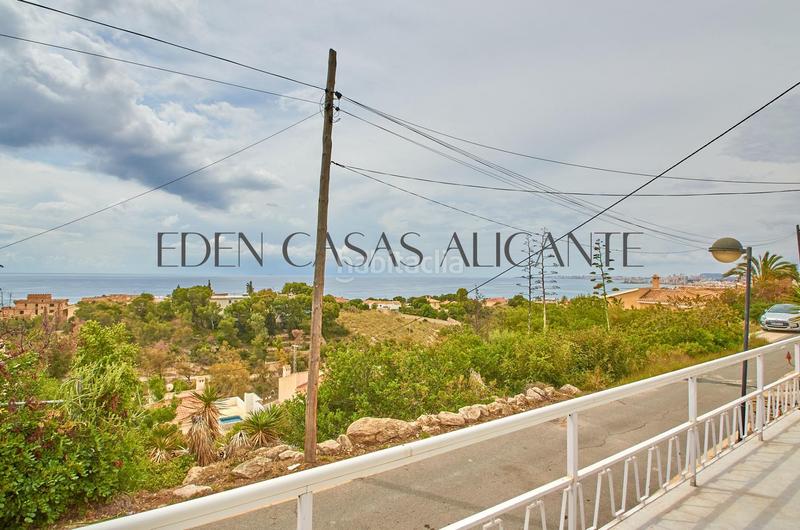 Foto bd55d832-e4a5-4a65-9cc7-1e1a31b2dd4d. Casa amb calefacció aparcament piscina a Pueblo Español-Coveta Fumá Campello (el)