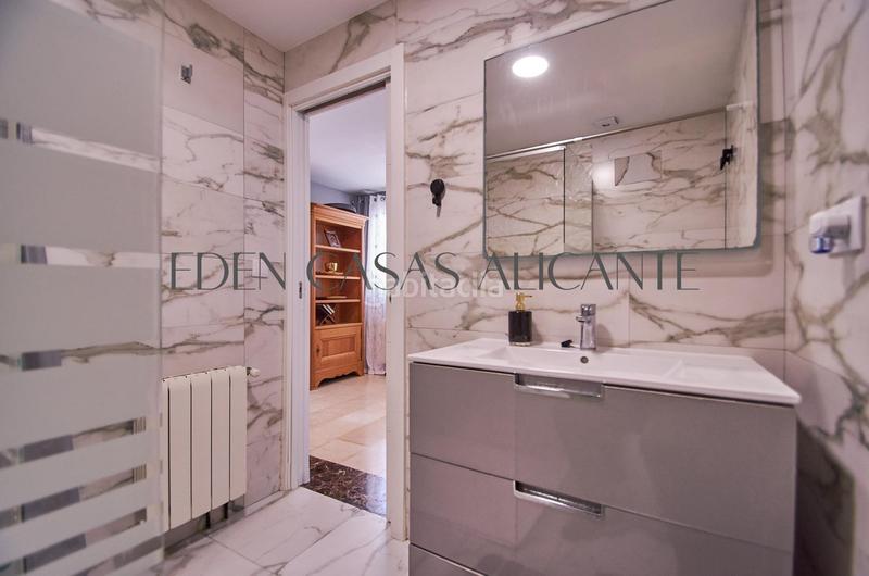 Foto 29898a74-6d71-492d-973a-b16a99d326f8. Chalet villa independiente de 4 dormitorios con piscina privada en Valle del Sol, alicante en Mutxamel